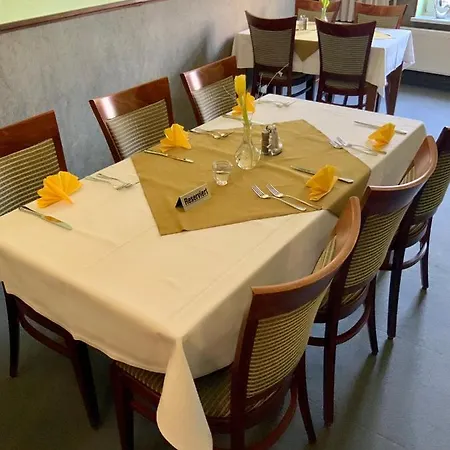 Bluhm's & Restaurant Am Markt *
