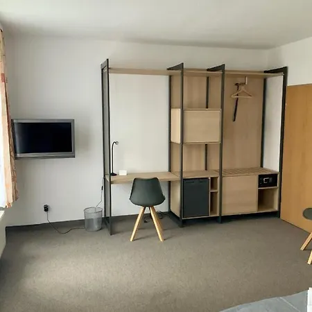 Bluhm's & Restaurant Am Markt كيريتز