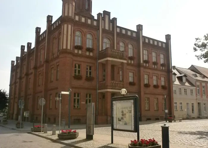 Otel Bluhm's & Restaurant Am Markt *