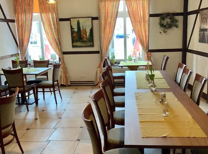 Bluhm's & Restaurant Am Markt キューリッツ