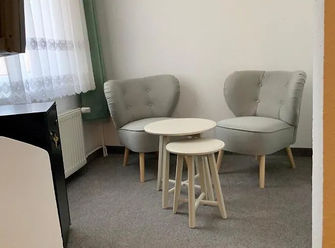 Bluhm's & Restaurant Am Markt ホテル