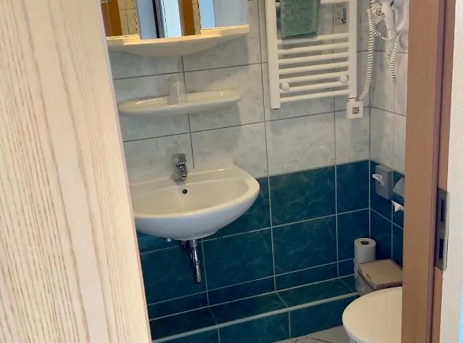 Bluhm's & Restaurant Am Markt Otel