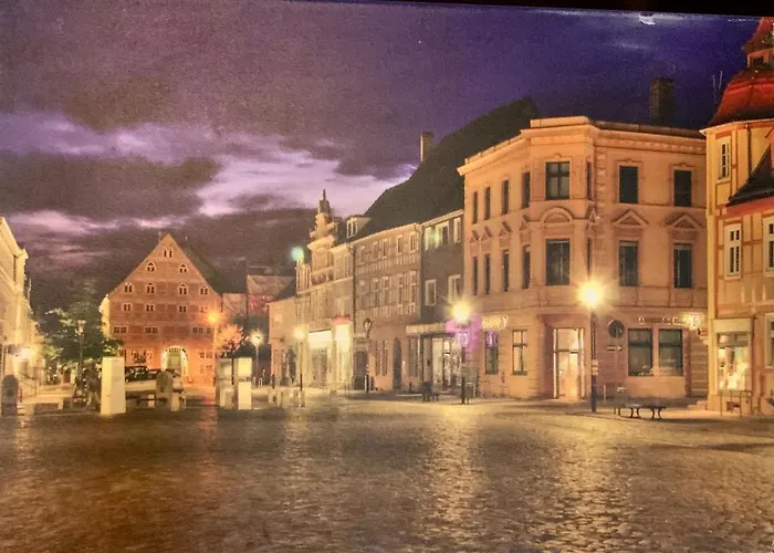 Bluhm's & Restaurant Am Markt * キューリッツ